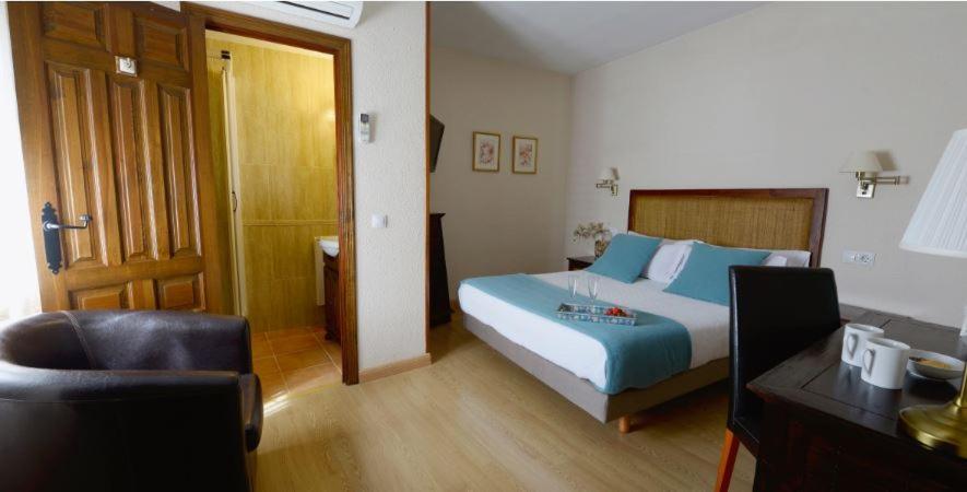Hostal Rural Moratin Pastrana Exterior foto